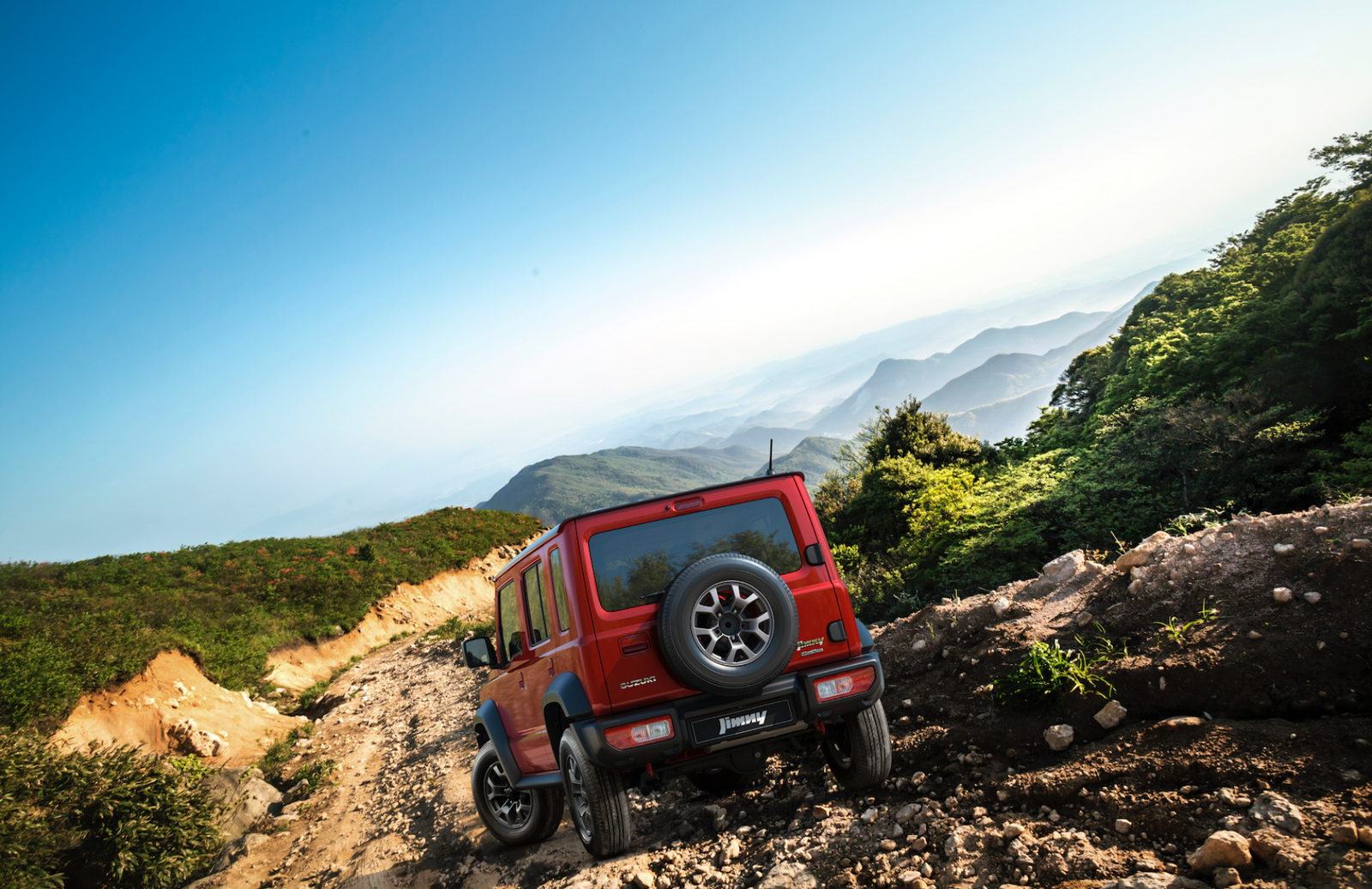 سوزوكي جيميني بخمس أبواب suzuki jimny 5 door